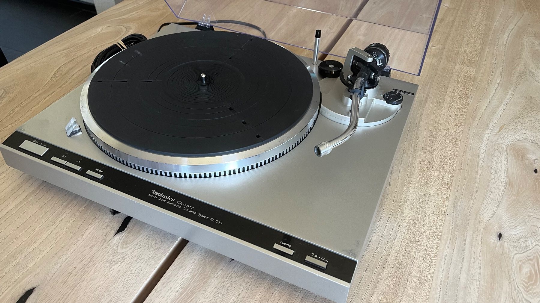 Technics Giradischi: Technics SL-Q33 Plattenspieler – Usato da Wagen venduto da Heisch1 2