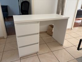 Schreibtisch weiss mit Schubladen guter Zustand