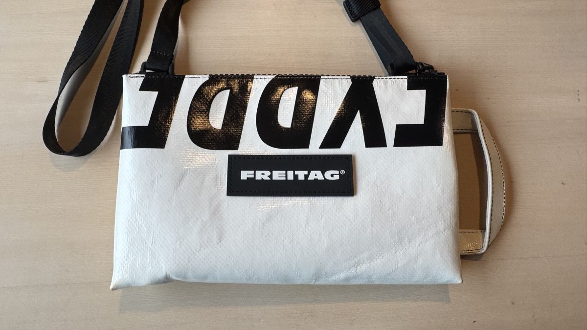 Freitag Taschen: FREITAG Tasche EDDIE weiss und schwarz – Neu (gemäss Beschreibung) aus Chur von arxi 1