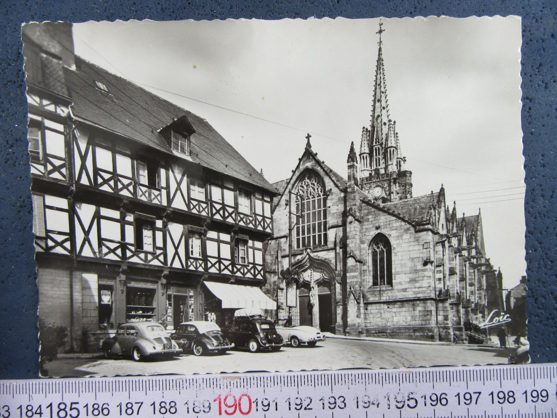 Cartoline postali: AUTO AK OLDTIMER IN FRANCE JOSSLIN – Usato da Ettingen venduto da Hausi4711