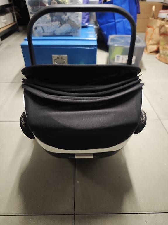 Seggiolini per auto: Maxi Cosi Kiddy i size Plus – Usato da Beromünster venduto da Smail84 1