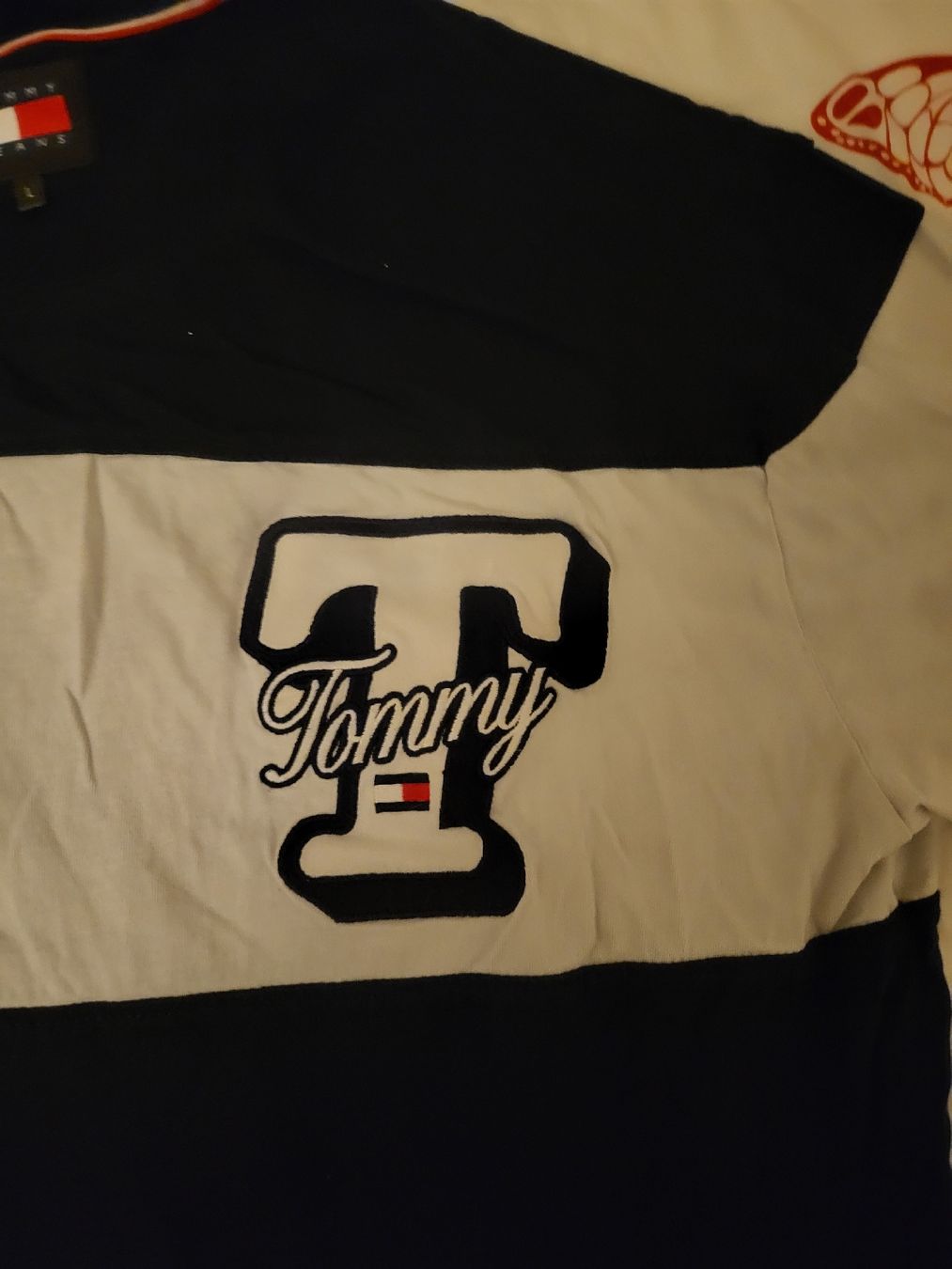 Tommy Hilfiger T-shirt: tee shirt tommy xl – Nuovo (secondo la descrizione) da Troistorrents venduto da ami_mzq5 1