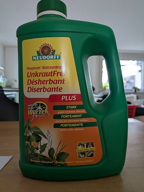 Tutti gli attrezzi: UnkrautFrei Konzentrat – Usato da Zufikon venduto da Baum03