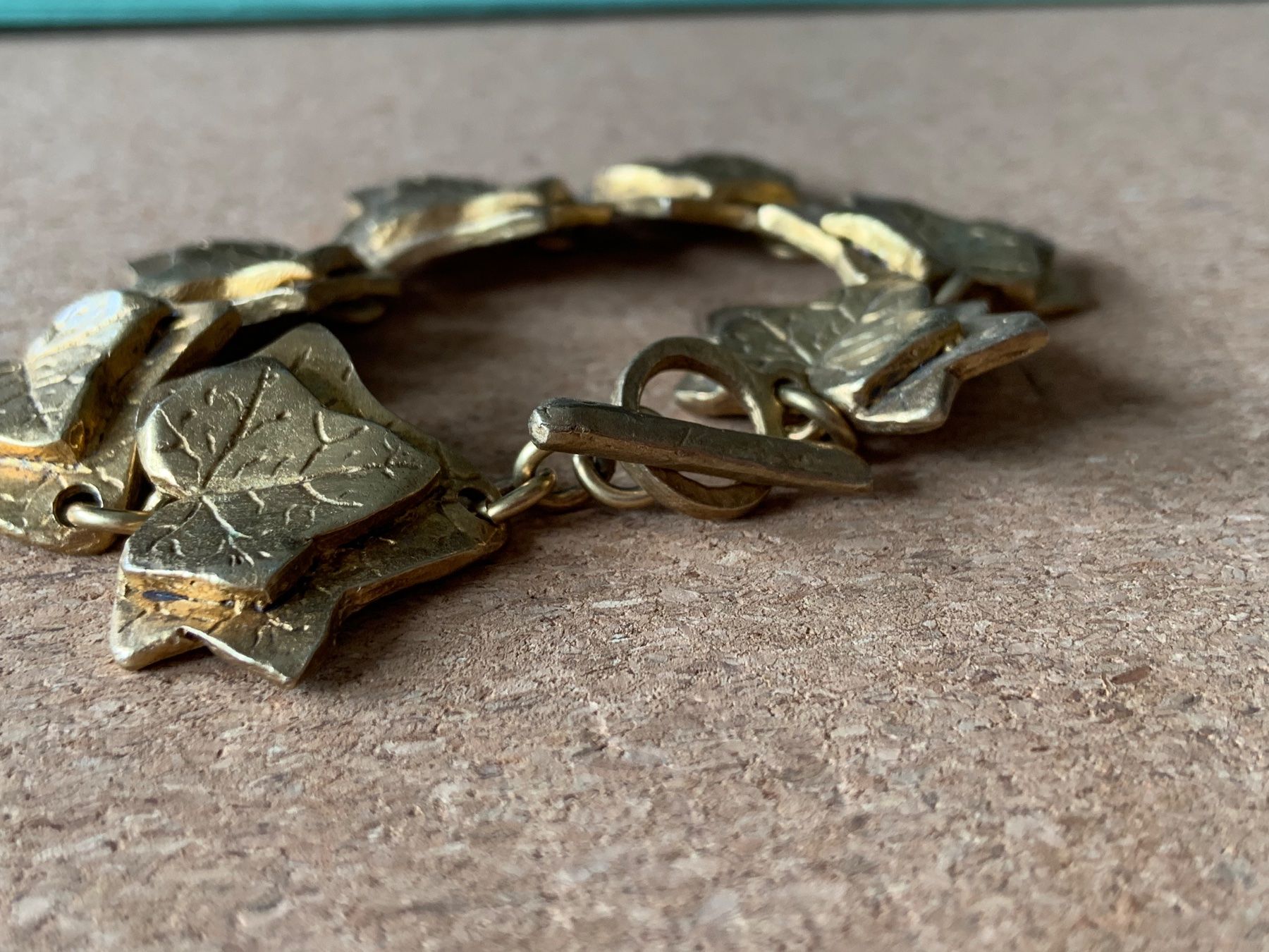 Bracciali & Braccialetti: Armband goldiges Efeu Blatt – Usato da Dittingen venduto da Bijoubelle 4
