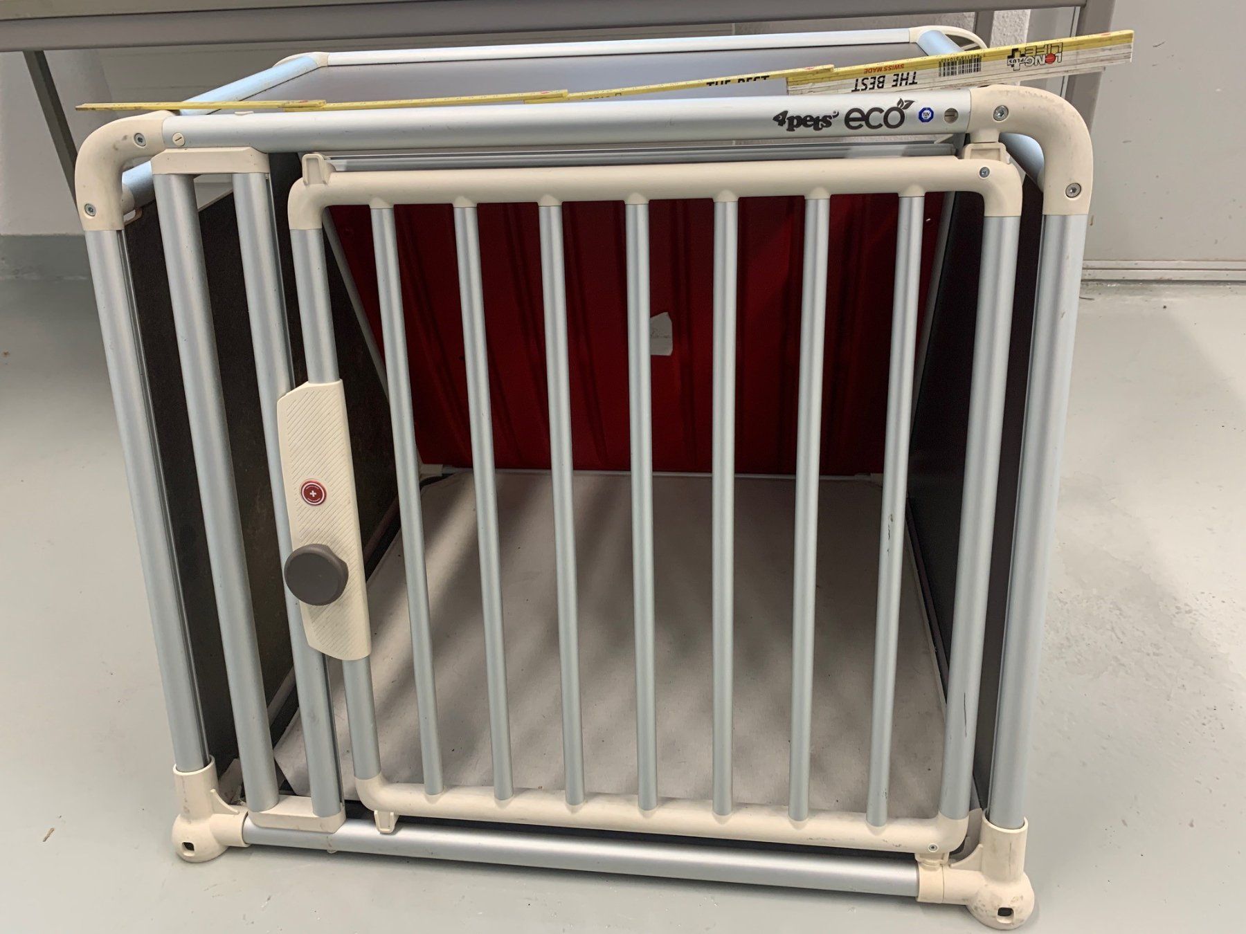 Cucce & Letti: Auto Hundebox – Usato da Steinen venduto da Tschisli0 1