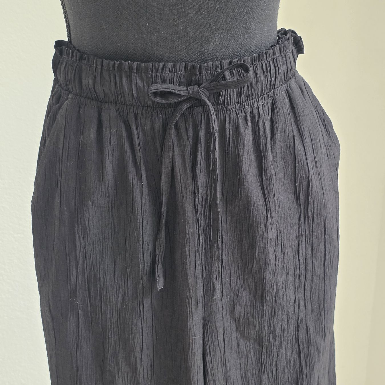Pantaloni: Damen Hose schwarz Gr 40 – Nuovo (secondo la descrizione) da Rheinsulz venduto da Gilea 1