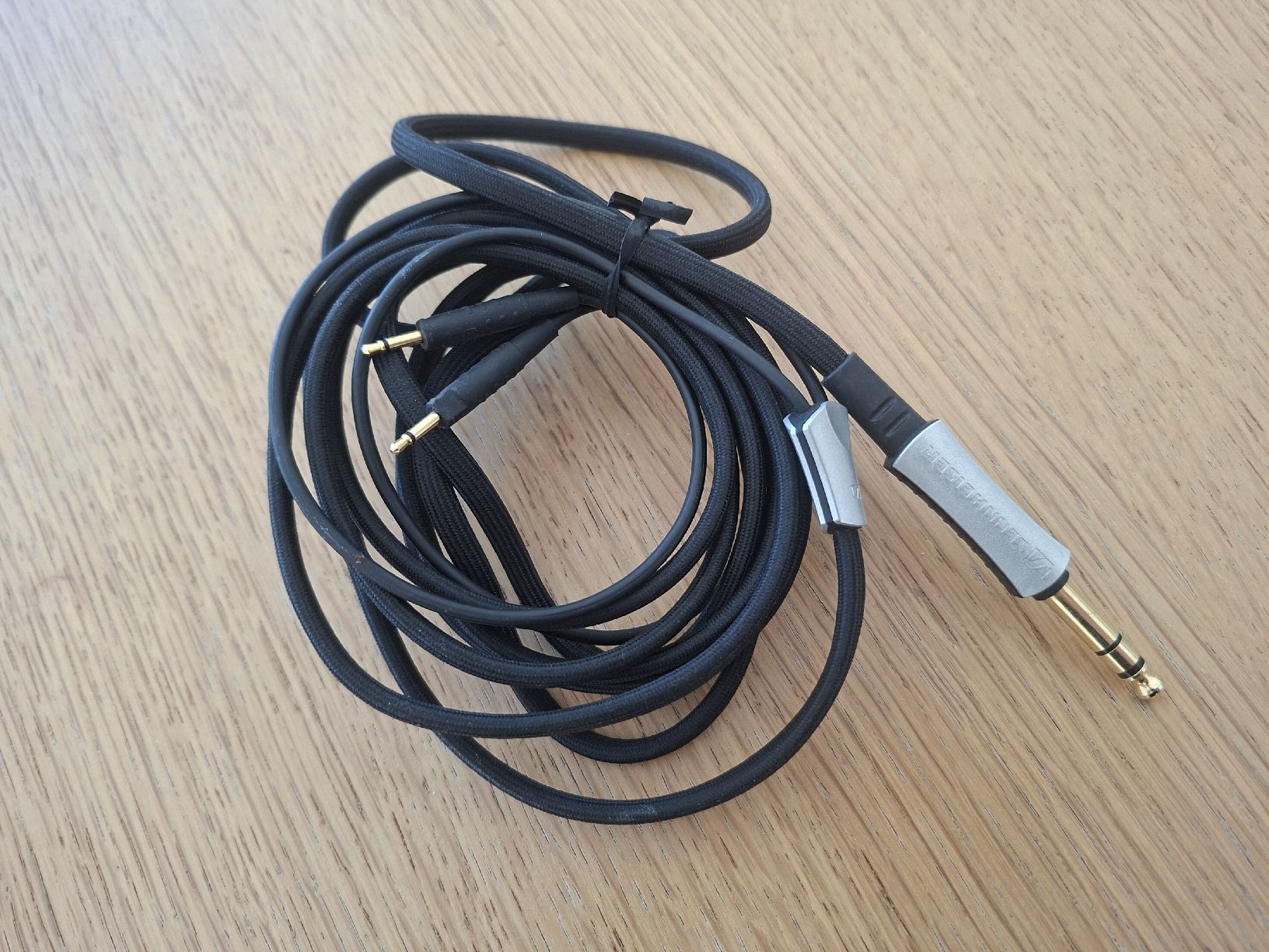 Cavi: Câble audio Sennheiser jack 6.35 vers casque HD-700  – Nuovo (secondo la descrizione) da Zürich venduto da AJ1981