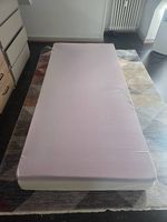 Nagelneue H3 Matratze mit zwei Seiten (90x200)