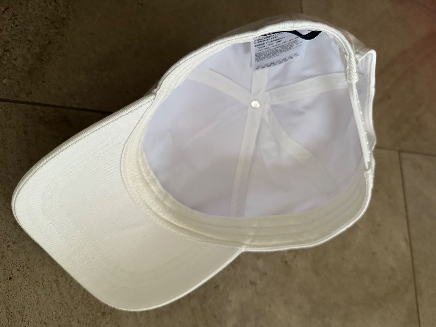 Moncler Copricapi, berretti & cappellini: Cap Moncler – Nuovo (secondo la descrizione) da Ebikon venduto da nat_jzh5 1