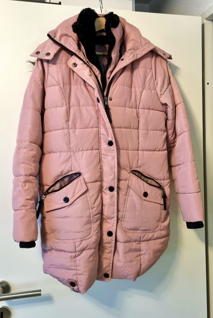 Jacken: Wunderschöne und warme Winterjacke – Gebraucht aus Wiedlisbach von anbo47 1