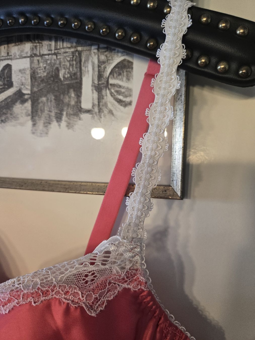 Autres dessous: Wunderschöner pinker Dita Van Tease BH, 85C – Neuf (Voir description) à Dübendorf par Timulka 2