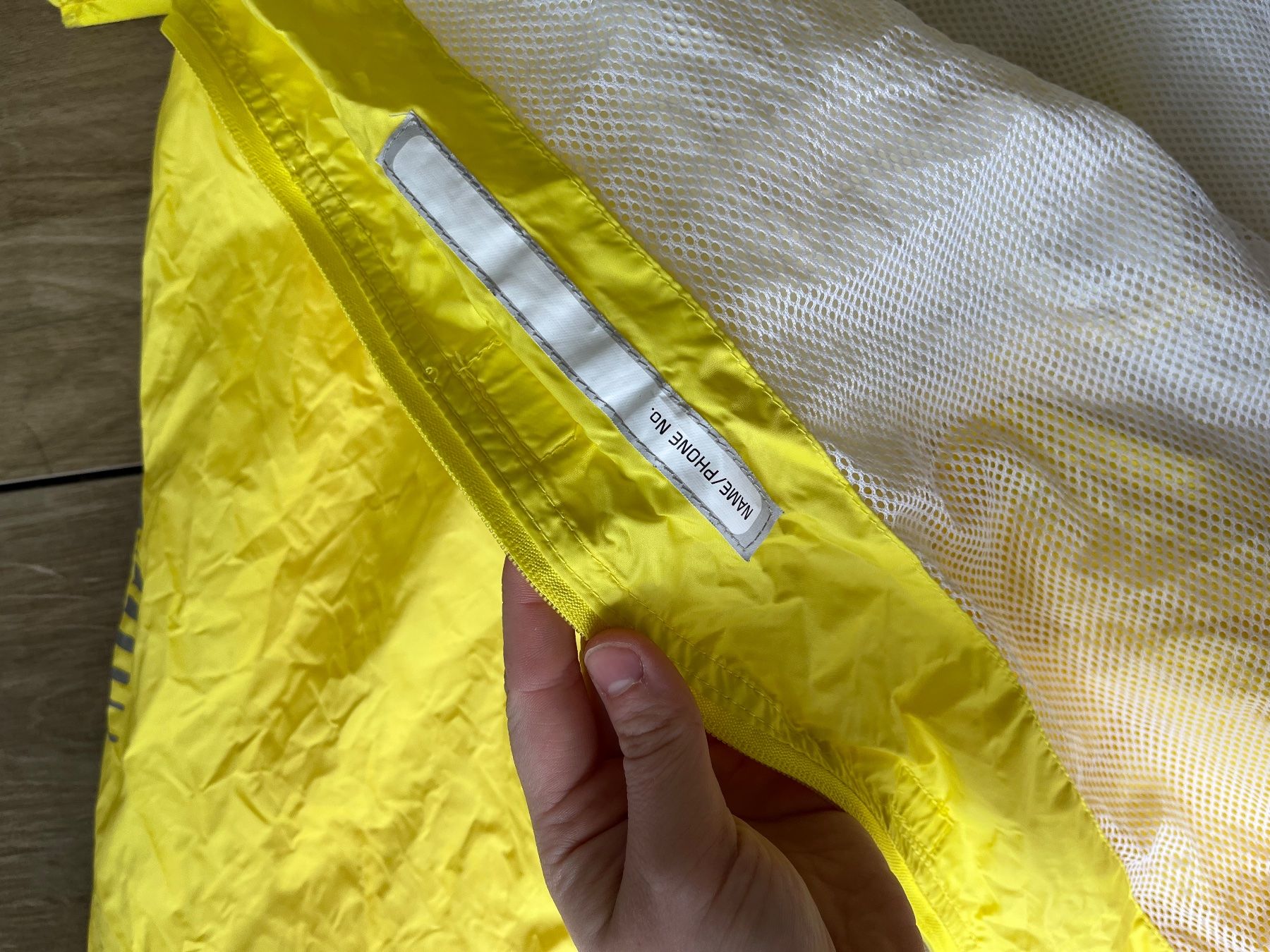 Giacche: Regenjacke gelb – Usato da Zuzwil SG venduto da dieschnellemichelle 5