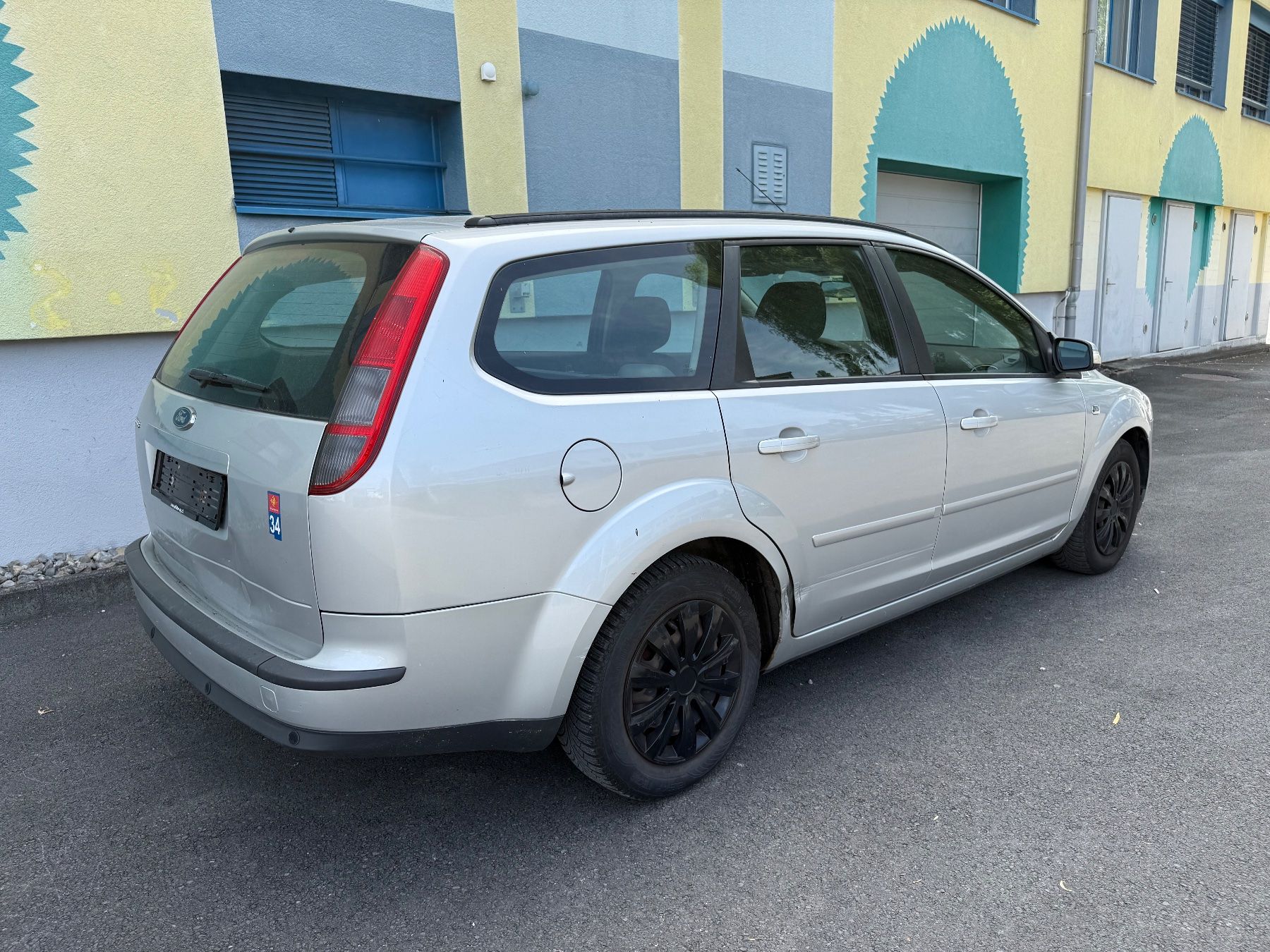 Ford Autos: Ford Focus 1.8 Ghia – Gebraucht aus Reiden von Off-Road-01 4
