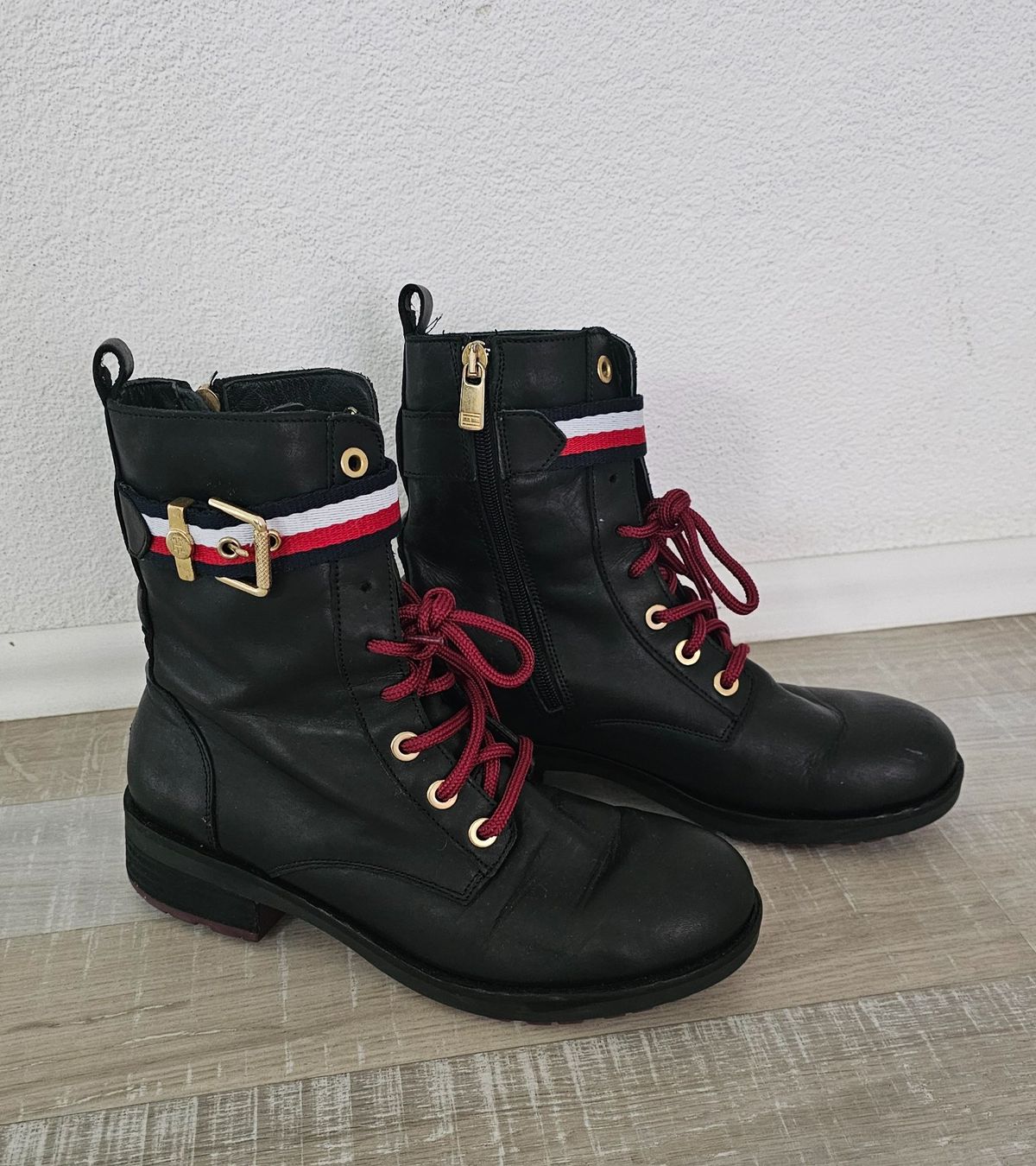 Tommy Hilfiger Damenschuhe: ***TOMMY HILFIGER ***Damen Schuhe Gr. 39 – Gebraucht aus Bronschhofen von David80