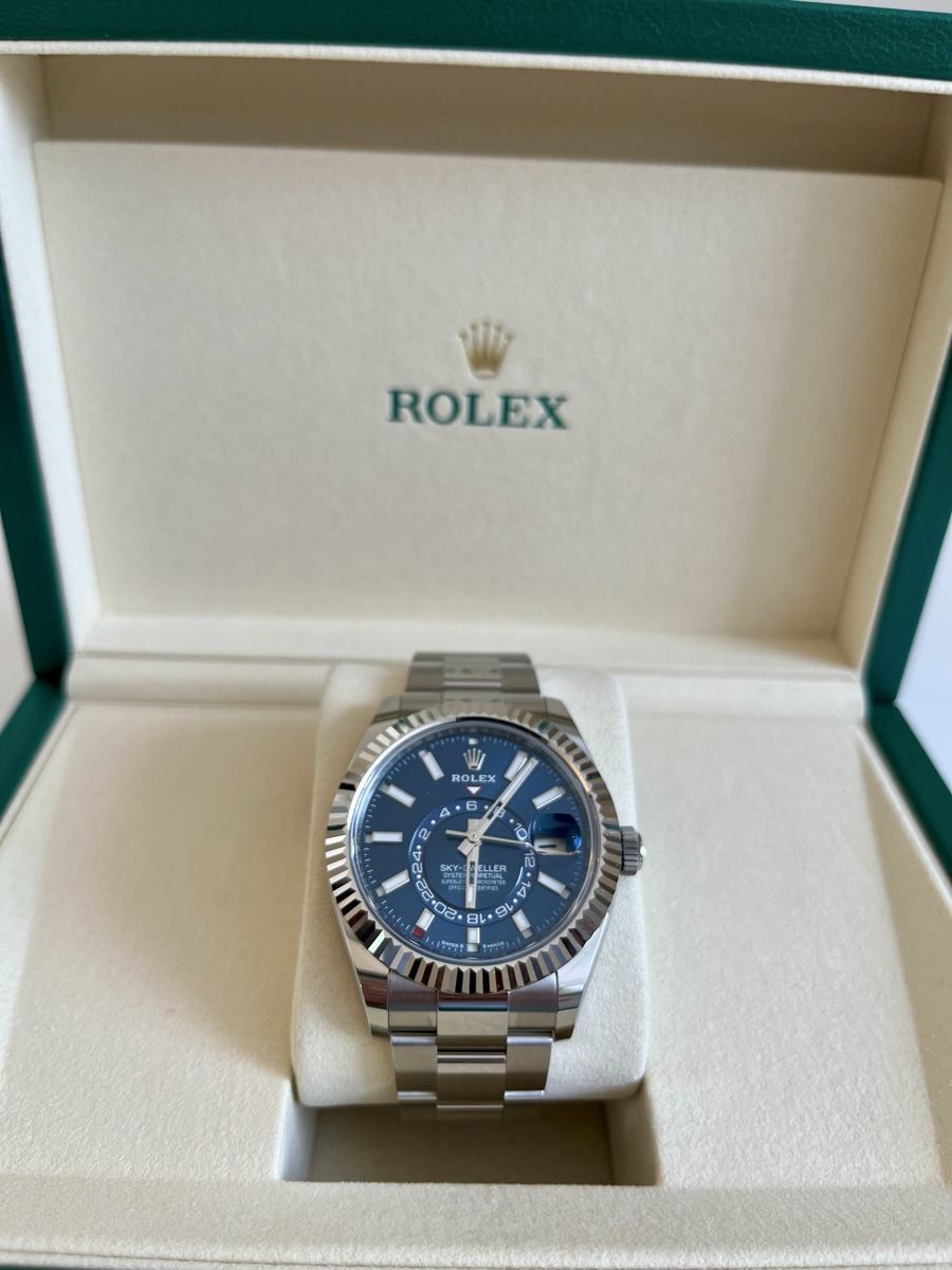 Rolex Uhren: Ungetragene Rolex Sky-Dweller 326934 – Neu und originalverpackt aus Basel von Ch2005 2