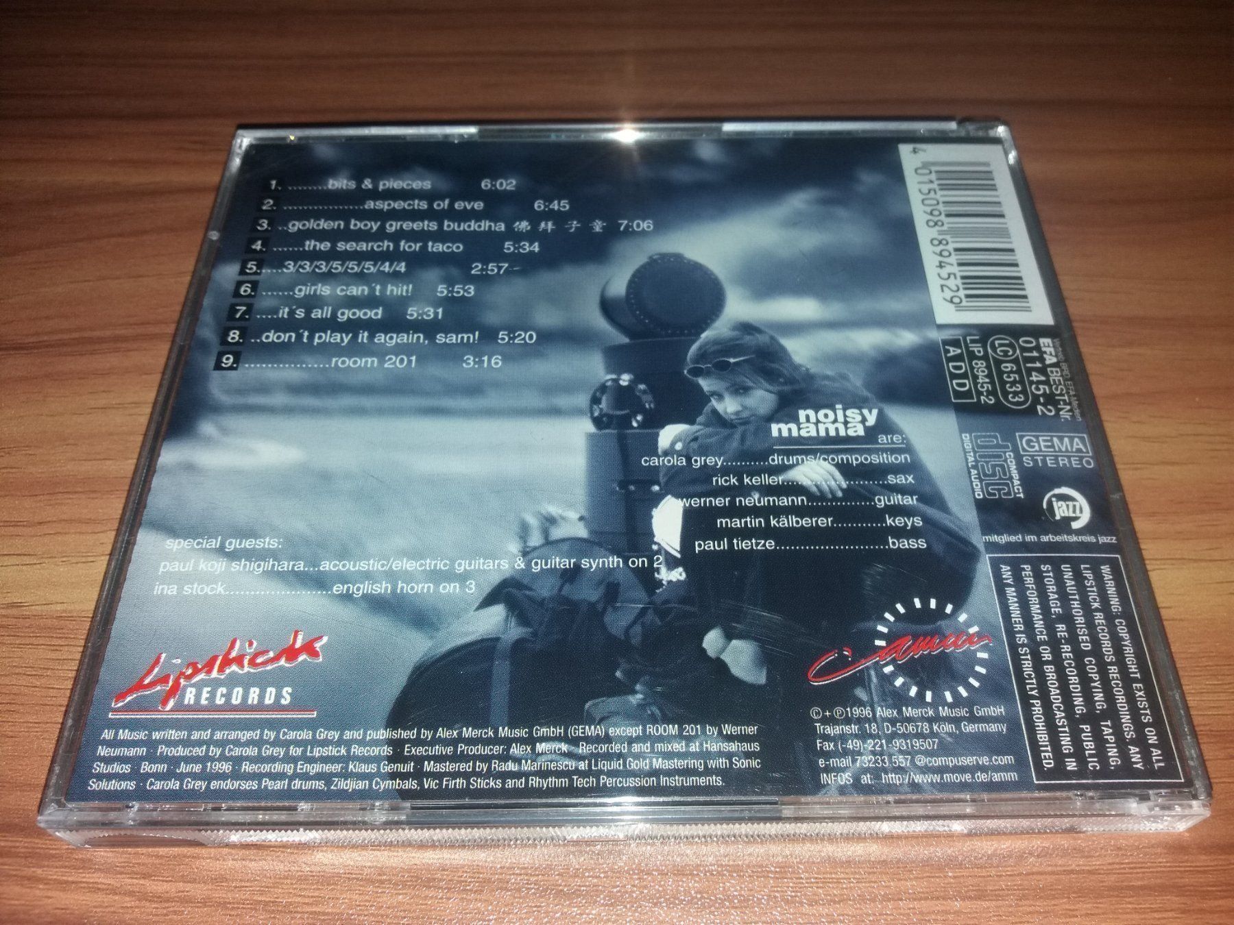 CDs: C.Grey & N.Mama - Girls Can't Hit, D3 – Gebraucht aus Sessa von discoverymedia 1
