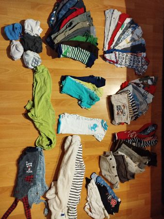 grosses Kleiderpacket in Grösse 74 für Jungs