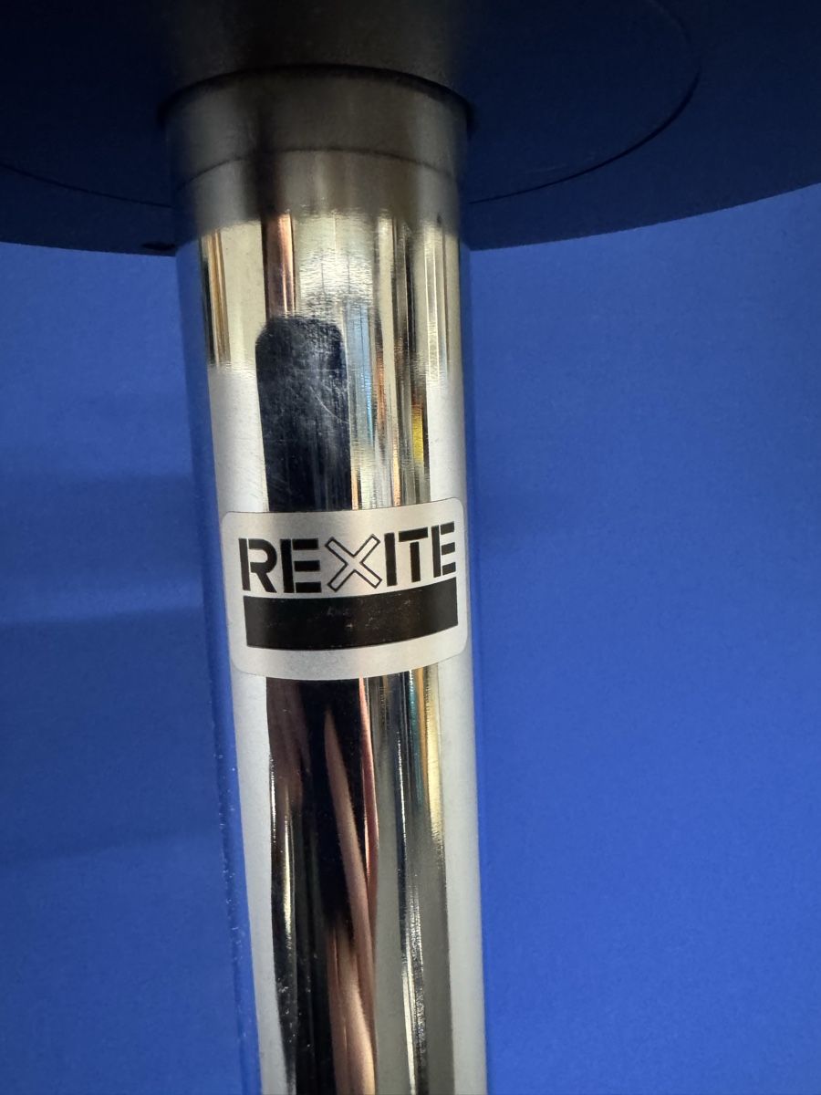 Guardaroba: REXITE Design Steh- Garderobe aus Metall – Usato da Bern venduto da samryan 2
