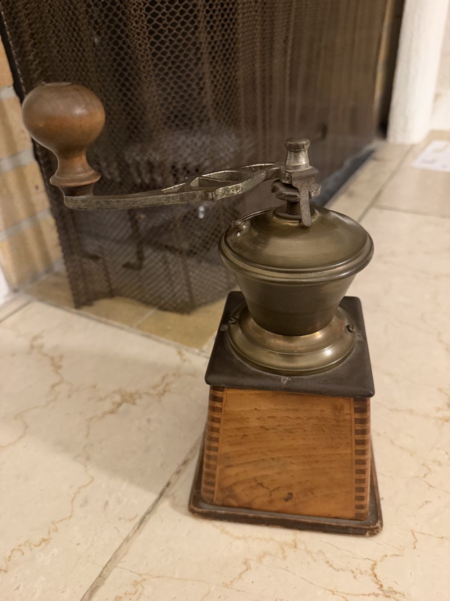 Küchengeräte: Vintage JAVA Kaffeemühle Holz Metall Handkurbel – Gebraucht aus Thalwil von wal_26vy 3