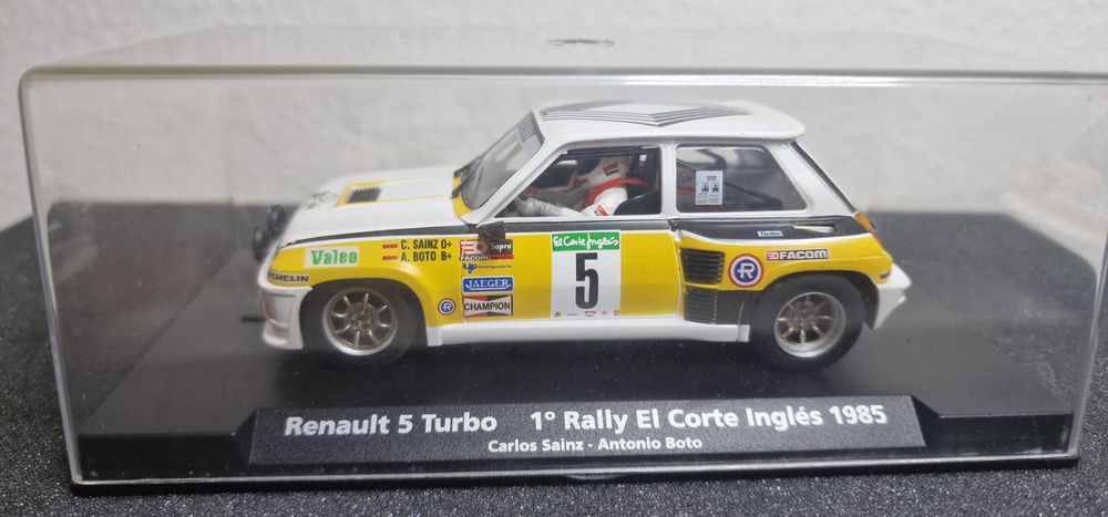 SCALEXTRIC - Auto da Corsa Originale - Auto Slot Scala 1:32 | WhichOne