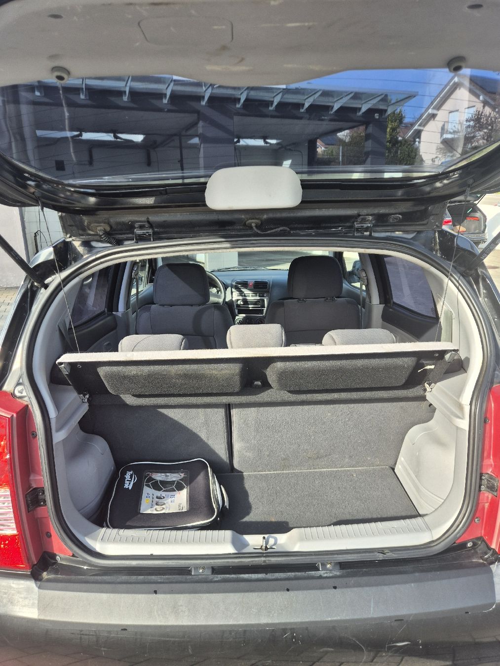 Kia Autos: Kia Picanto 1.1 ex für Bastler oder Export – Defekt aus Fribourg von Marc._ 5