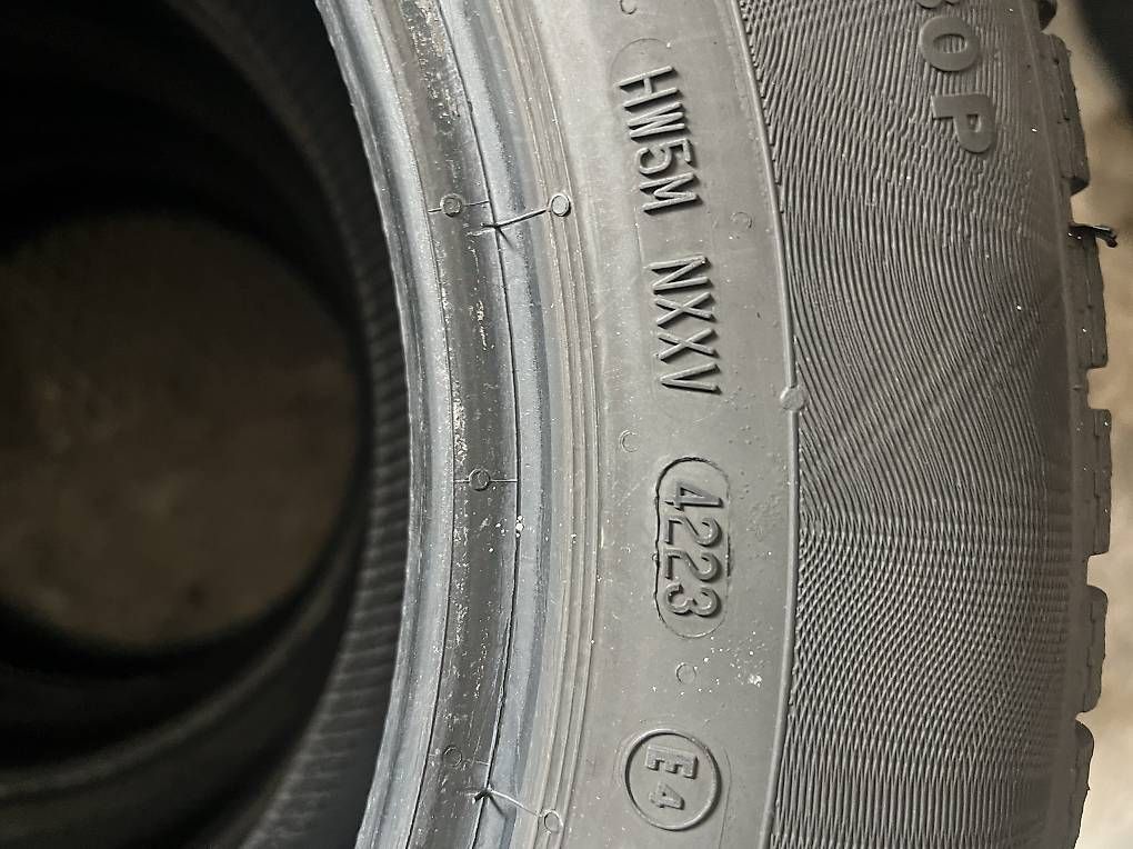 Pneus & Roues: 215/60/16 Winterreifen – D'occasion à Frasnacht par nobloff 4