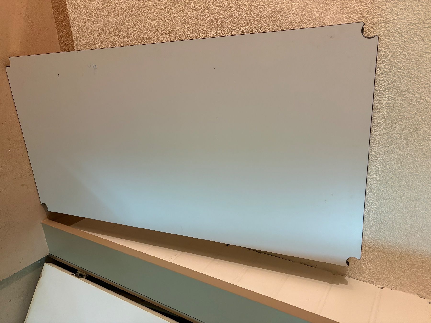 Bureaux: Schreibtisch/Bürotisch massiv – D'occasion à Wangen b. Olten par Pfupfi-1