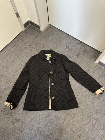 Neue Burberry Steppjacke, Check, S, schwarz