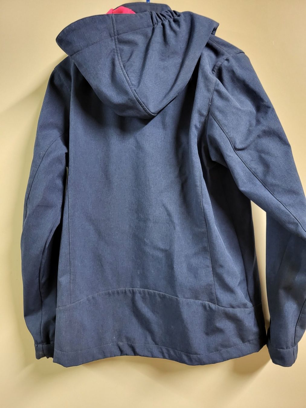 46 Nord Giacche & Cappotti: 46N Mädchen Softshelljacke Gr 164 – Usato da Mollis venduto da reiver 1