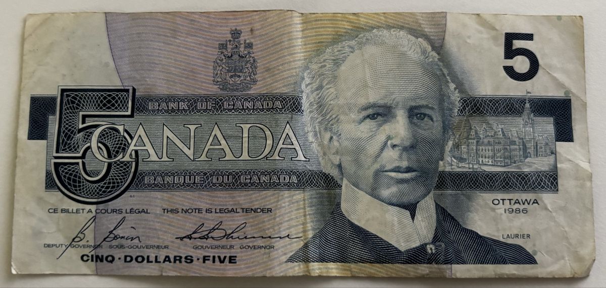Banconote: Kanada 5 Dollars 1986 – Usato da Algetshausen venduto da Carrhard