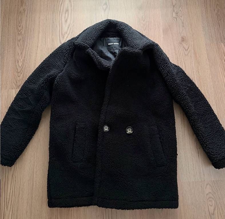 Mäntel: SCHWARZER TEDDY-MANTEL – Gebraucht aus Amriswil von deli20 2