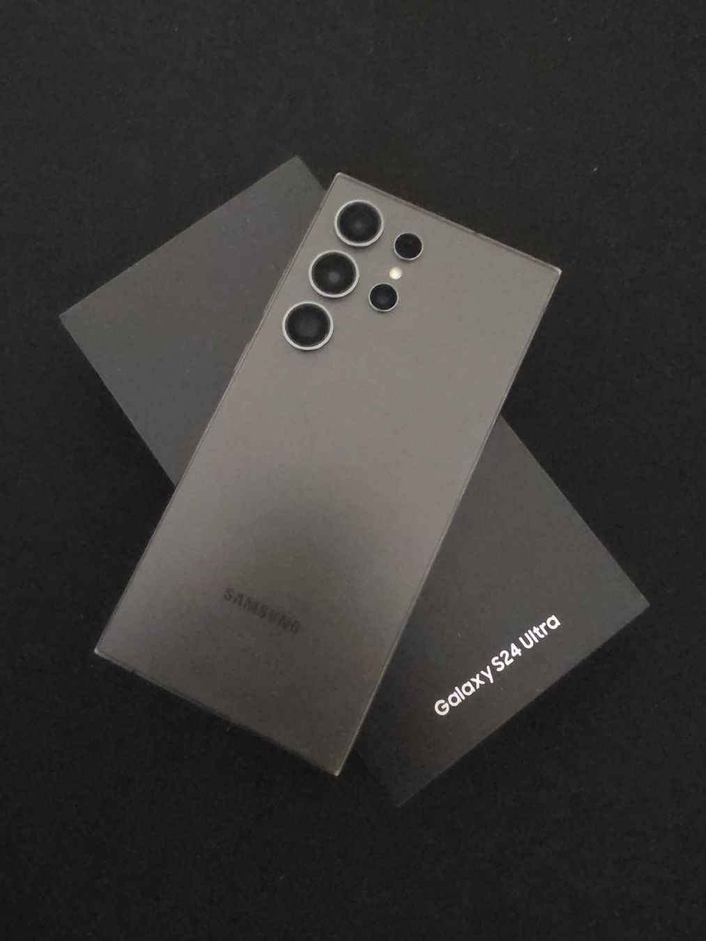 Samsung Telefoni cellulari / Smartphones: Samsung s24 Ultra 256 GB – Usato da Luzern venduto da Joaomassano 1