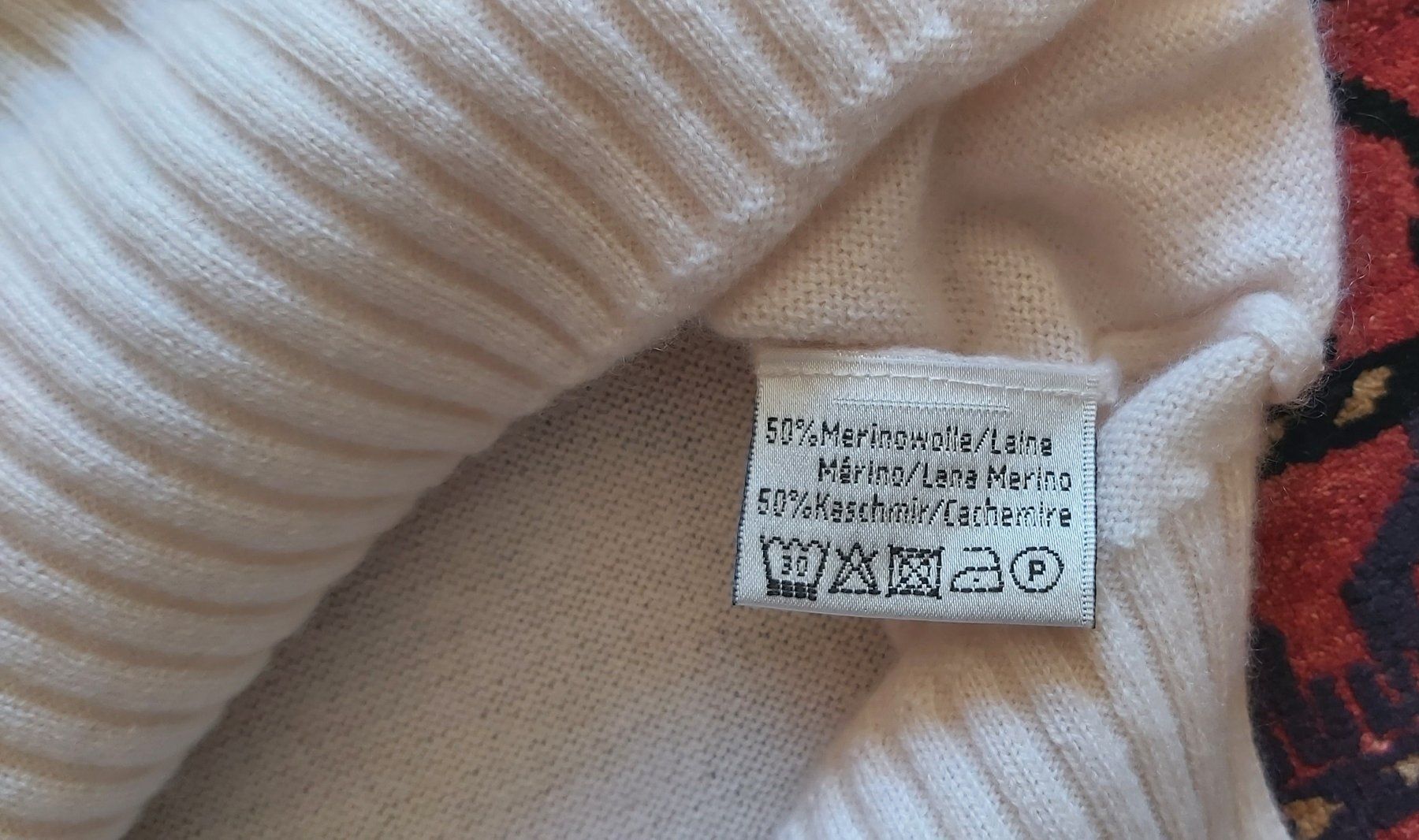 Maglioni & Felpe: Eleganter langer Kaschmir-Pullover neuwertig – Usato da Baden venduto da siomour 6