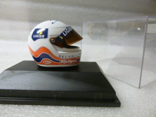 Kits de montage: Martin Brundle - 1995 Mini Helmet F1 – D'occasion à Pambio Noranco par TREBORLOP 3