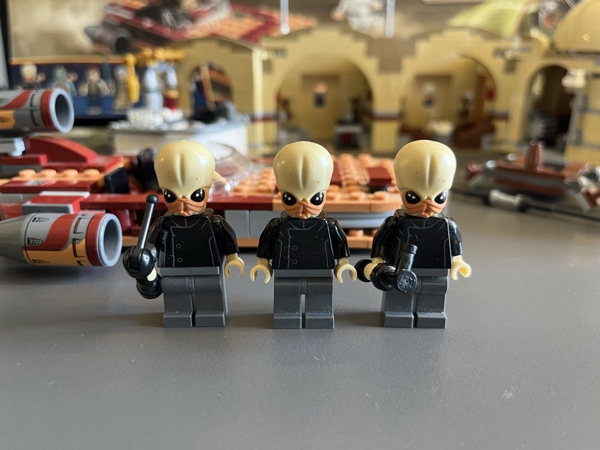 Lego Spielzeuge: LEGO Star Wars Set 75052 Mos Eisley Cantina – Gebraucht aus Fribourg von Helvetix7 3
