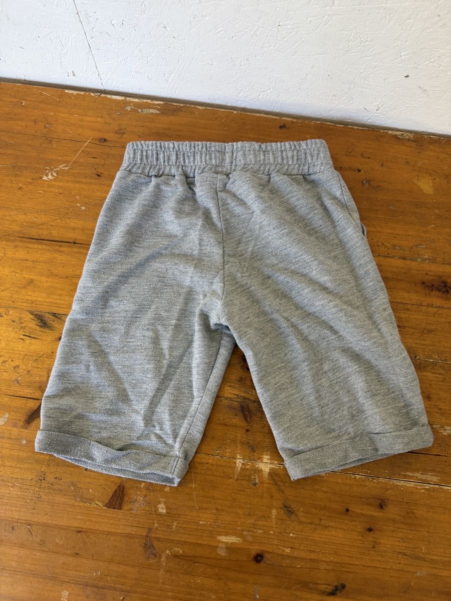 Pantaloni: Breeze Shorts Gr. 104 Grau – Usato da Gurmels venduto da SwissShop21 1