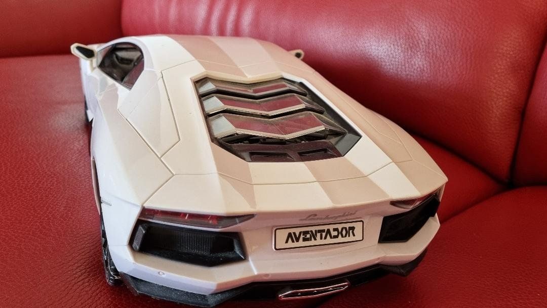 Lamborghini Modellini d'auto: Lamborghini Aventador 46 cm – Usato da Tolochenaz venduto da nieeva 2