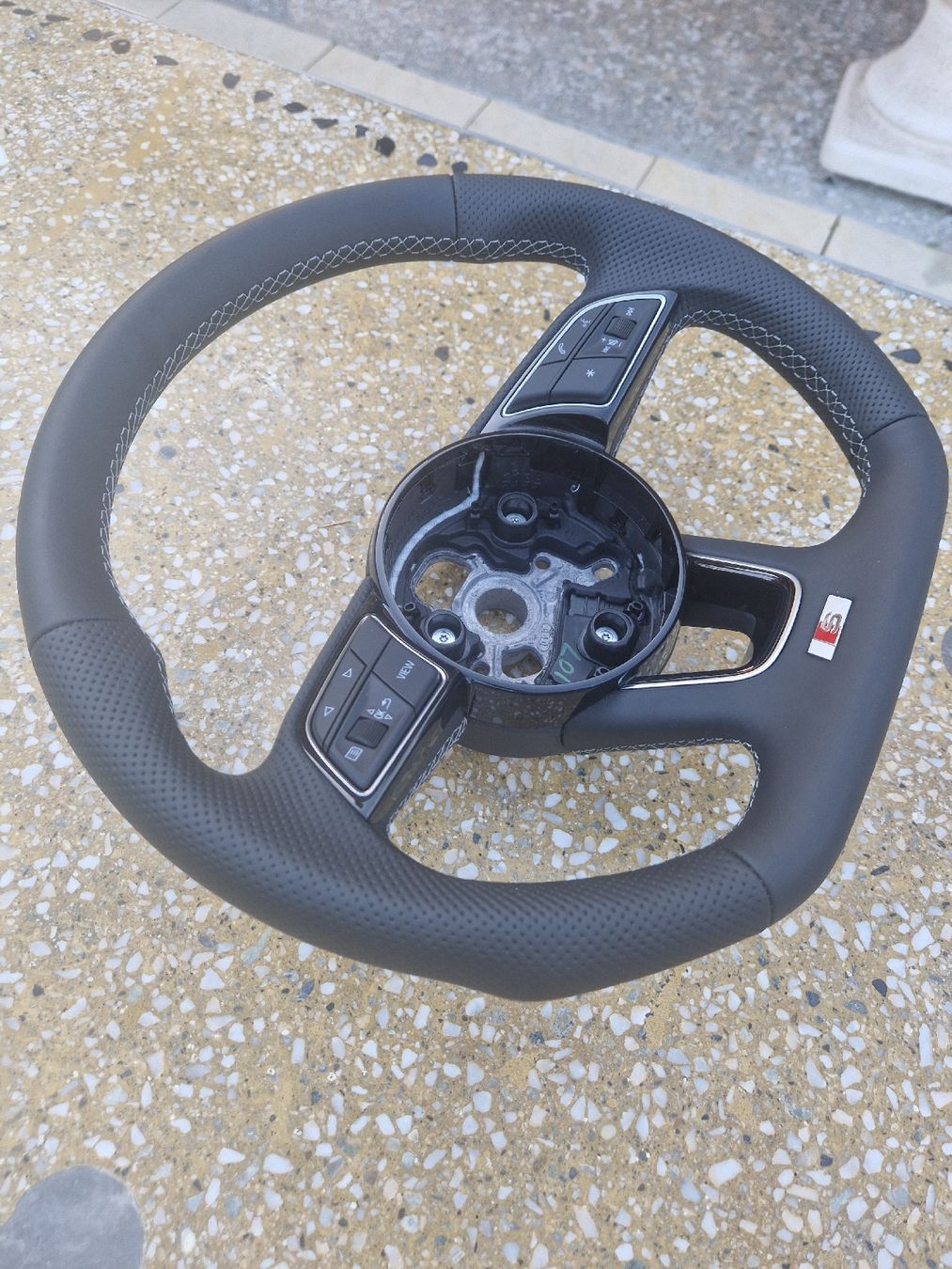 Audi Toutes les pièces auto: Audi Lenkrad – Neuf (Voir description) à Brügg BE par Ej90 3