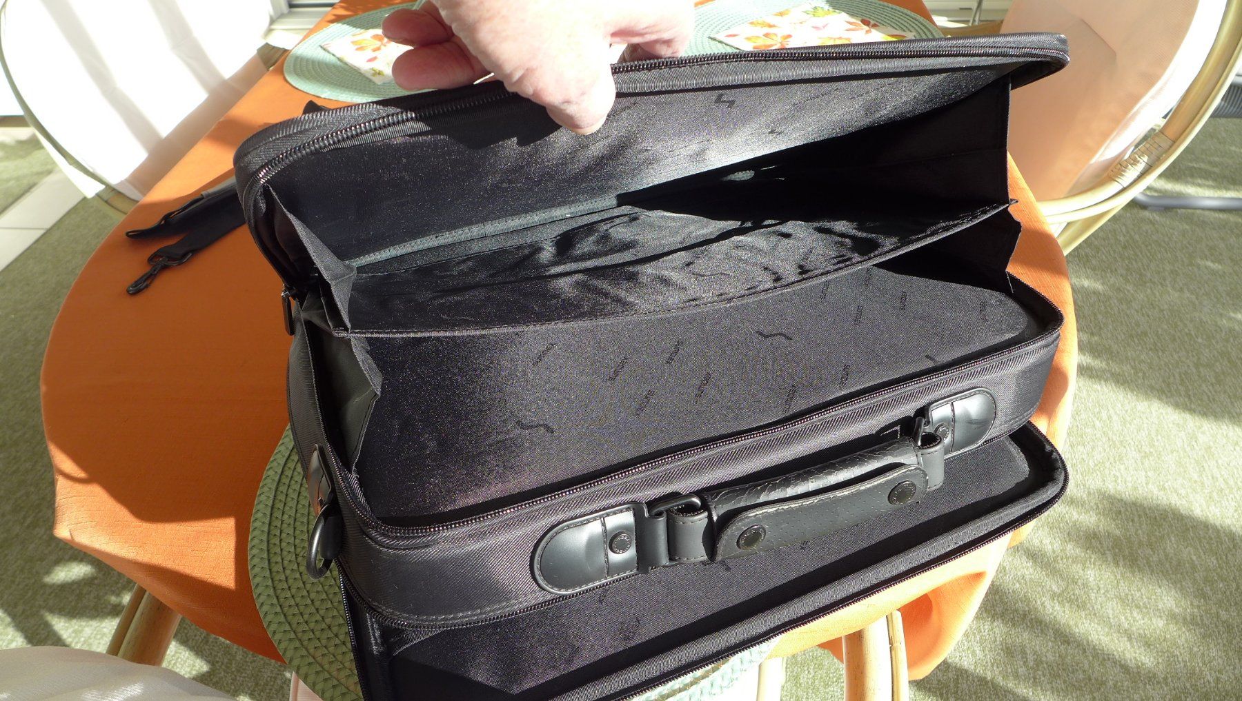 Borse: Laptop-Tasche – Usato da Liestal venduto da Motoresti 1