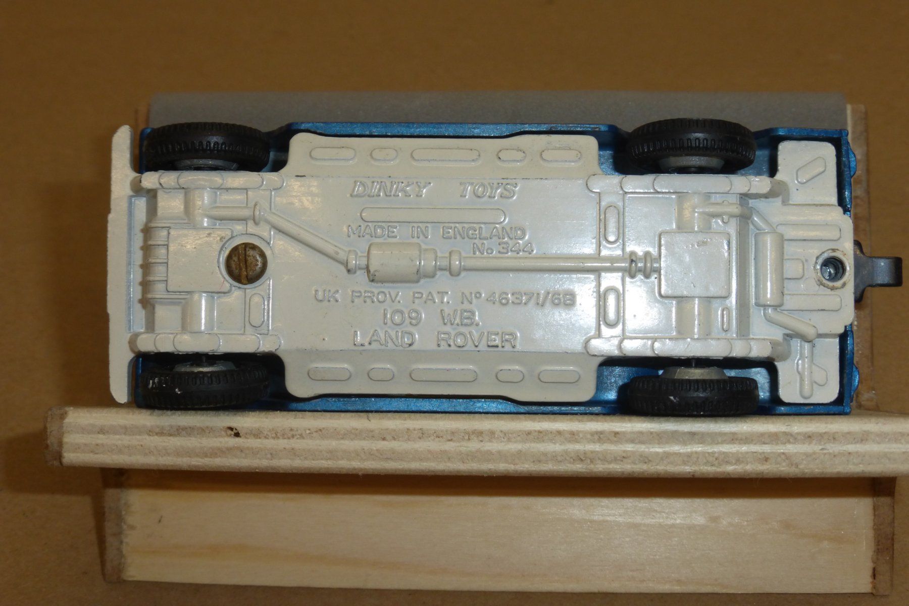 Dinky Toys Modellautos: Land Rover – Defekt aus Gempen von Smokie72 2