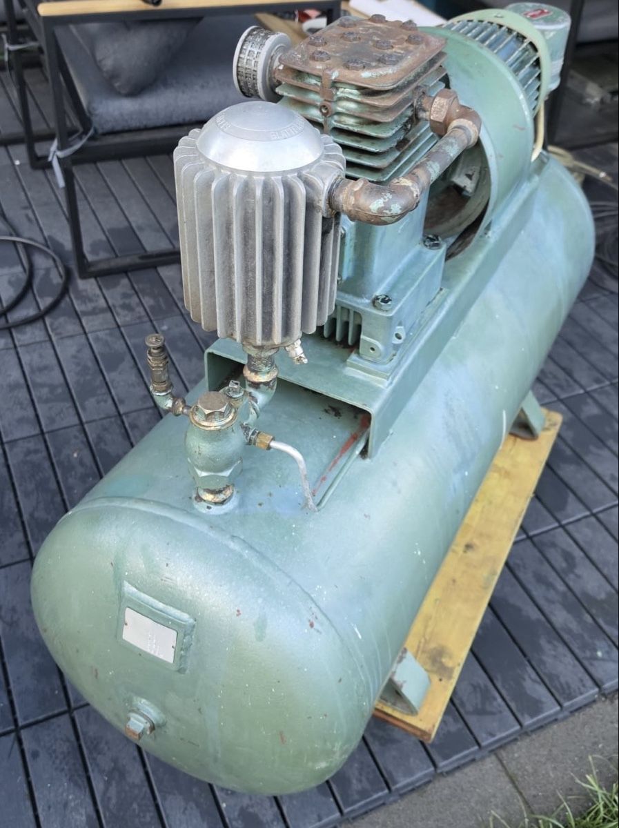 Compressori: Serva-Technik Kompressor SHE-45 / SEC-0-12,150L, – Usato da Grenchen venduto da Mary.J 6