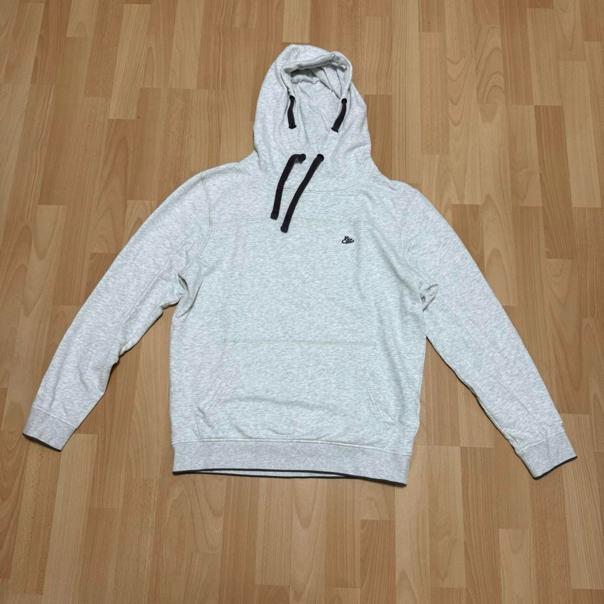 Maglioni & Felpe: Stylish EDC Hoodie – Usato da Basel venduto da 1moonstar 1