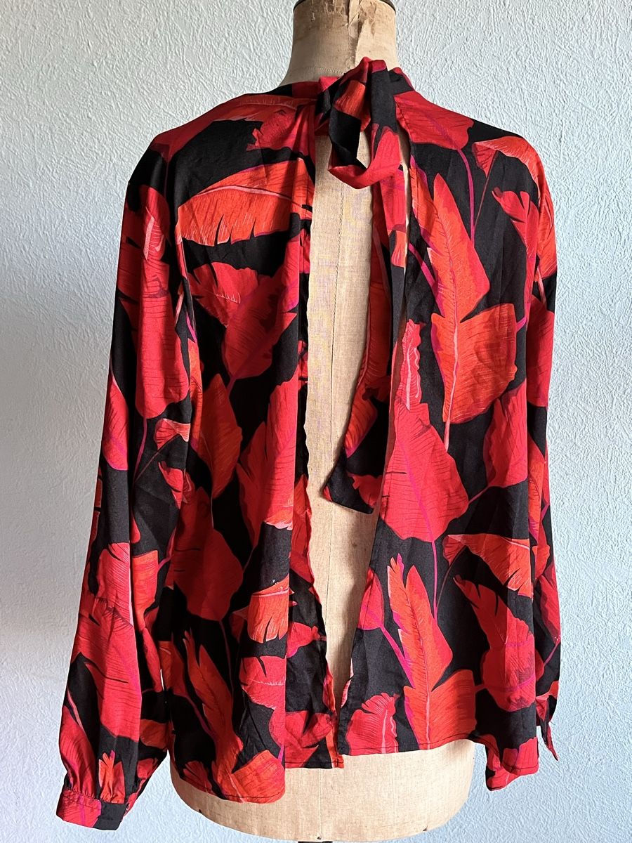 Camicette: Chemise smile L fleurs rouges – Usato da Genève venduto da ct_fqr8 1