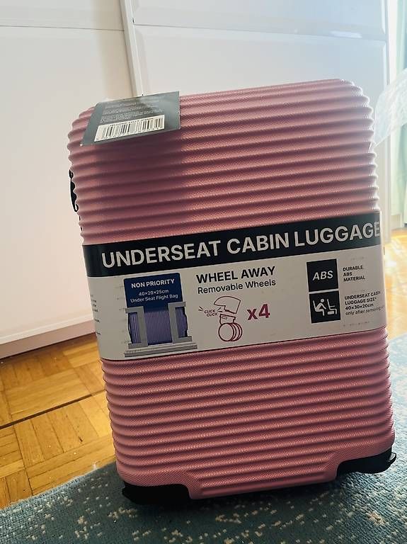 Reisekoffer: Petite valise de cabine  – Neu und originalverpackt aus Corsier-sur-Vevey von hel_m267
