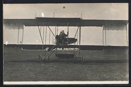 Foto-AK Flugzeug vor dem Start