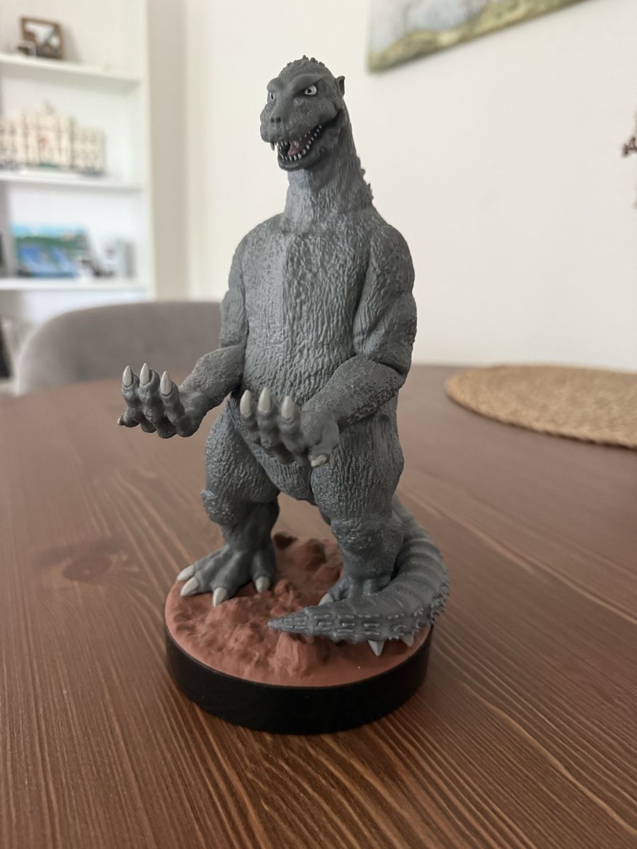 Figuren: Godzilla figure phone and controller holder new – Gebraucht aus Winterthur von mar_k8lf 2