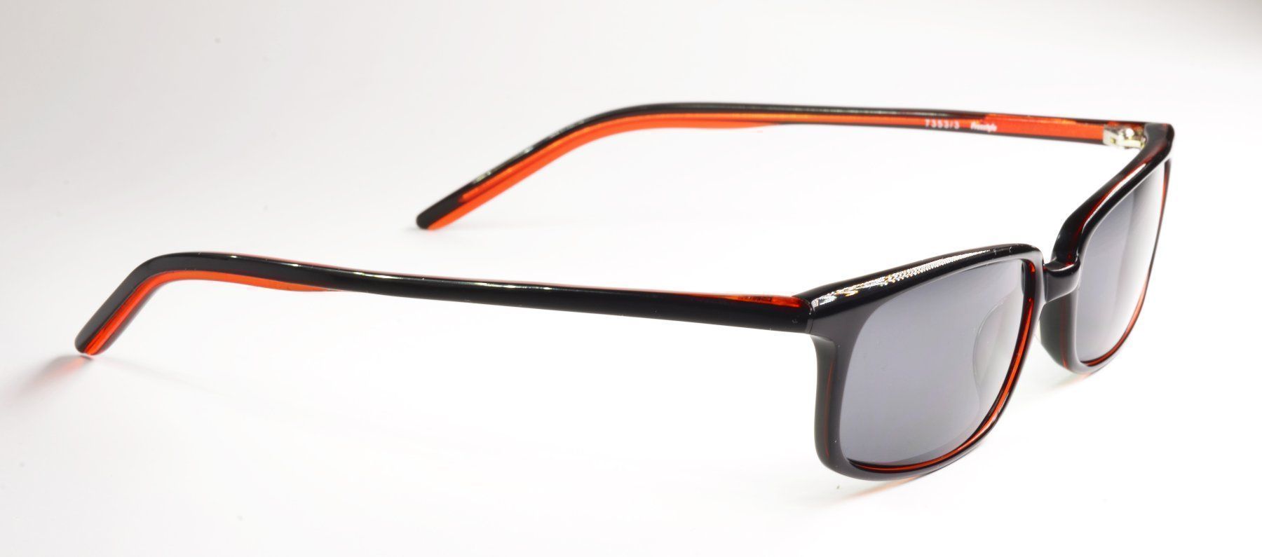Occhiali & Lenti: Sonnenbrille Damen mit dunklem Filter – Nuovo e nell'imballaggio originale da Neerach venduto da i-style24 2