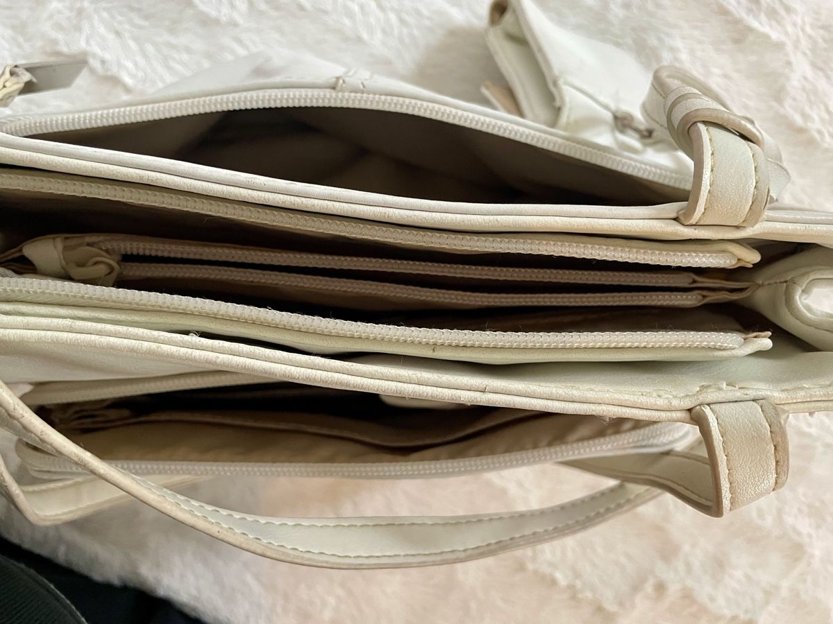 Borse da donna: AURÉLIE Ledertasche Handtasche Weisse – Usato da Zürich venduto da MarciaBraz 5