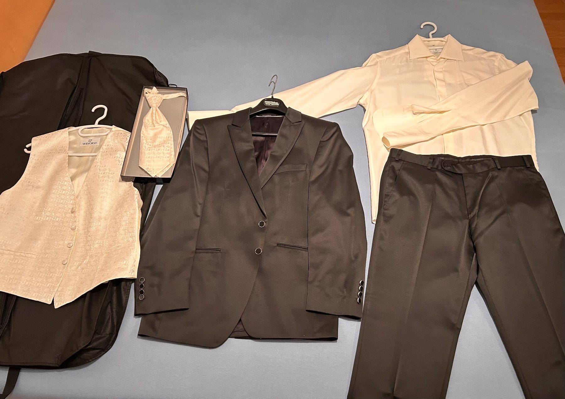 Completi: Wilvorst Herren Anzug Gr. 50 – Nuovo (secondo la descrizione) da Wettingen venduto da Luxine