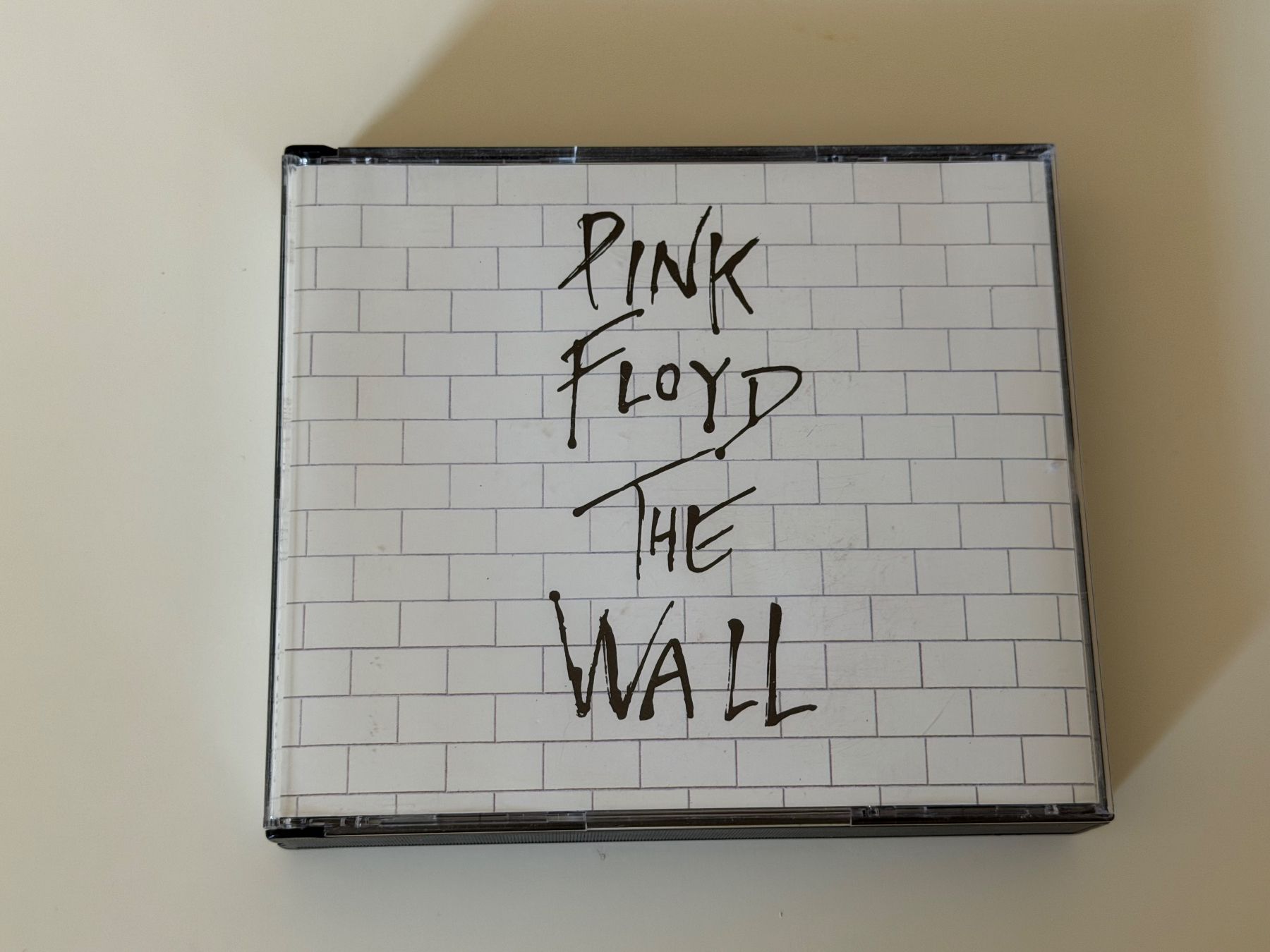 CD: Pink Floyd - The Wall - Doppel CD Box – Nuovo (secondo la descrizione) da Altstätten SG venduto da sheamus